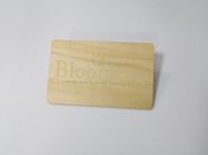 CR80 حجم بطاقة الائتمان بطاقة أعمال الخشب مع رقاقة NFC IC 13.56MHZ