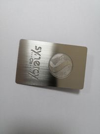 مرآة بطاقات الأعمال السطحية المعدنية ، وبطاقات الائتمان للشركات الصغيرة مع شعار النقش