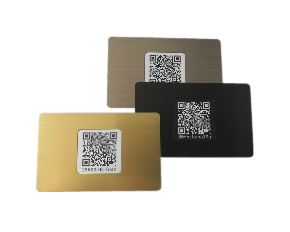 Ntag213 / 215/216 بطاقة RFID المعدنية Nfc مخصصة باللون الأسود الفضي