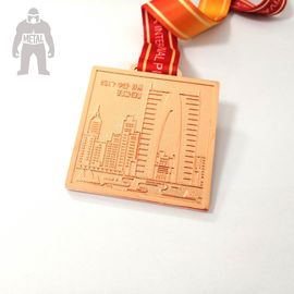 الميدالية الذهبية على الميدالية الذهبية الميدالية الذهبية لفريق منافسة الجري